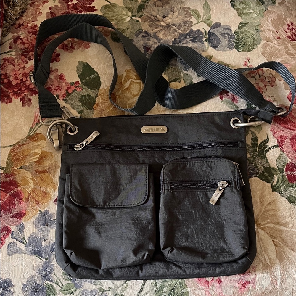Baggallini Gray Crossbody Travel Bag